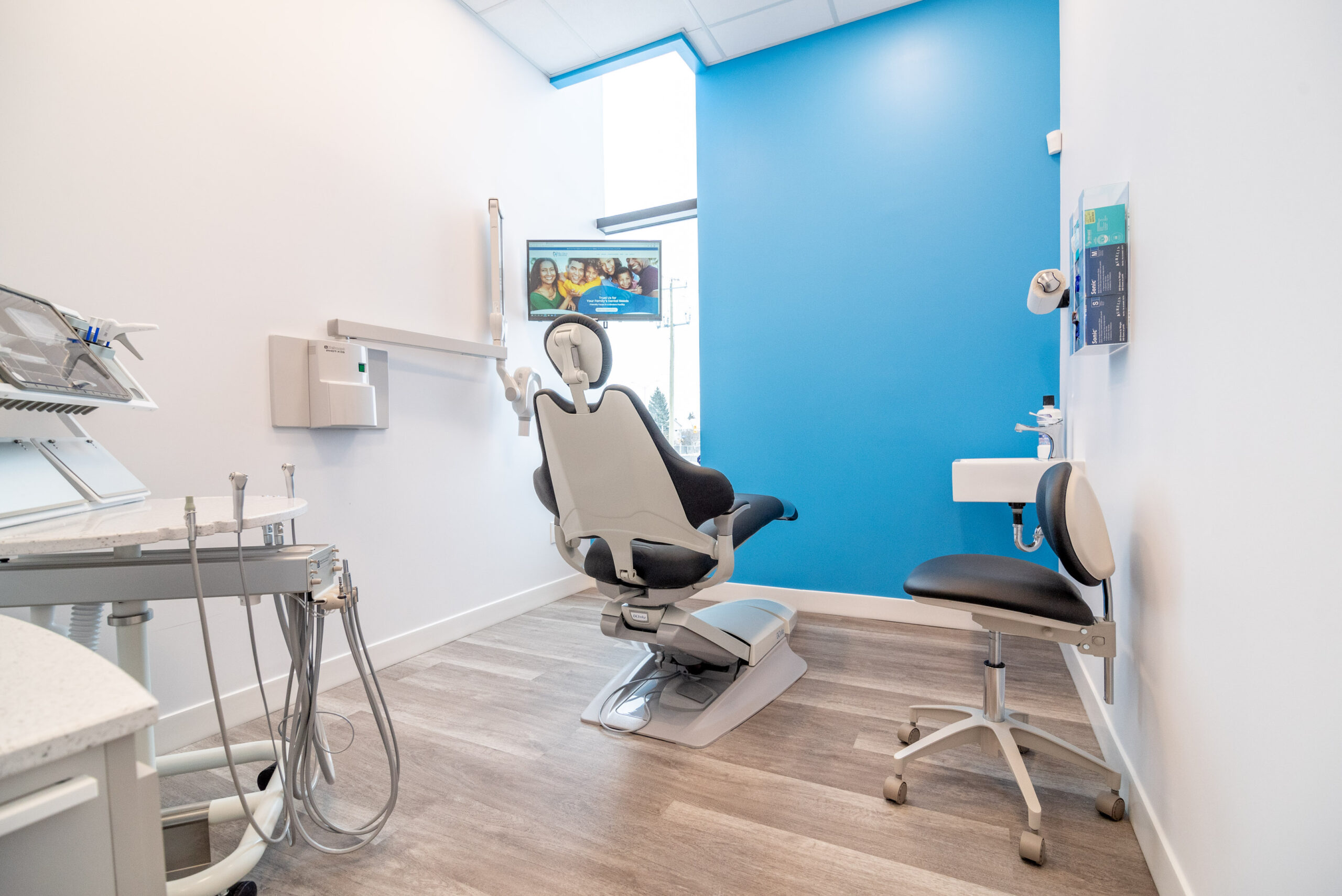 Blue Haven Dental's examination room (1)